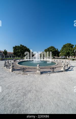 Fontaine au milieu de l'île centrale, Padoue, Italie. Banque D'Images