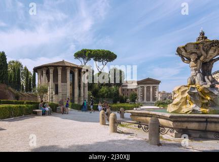 Rome, Forum Boarium avec Temple d'Hercules Victor ou Olivarius (également Temple de Vesta) et Temple de Portunus Banque D'Images