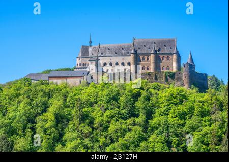 Château de Vianden, canton de Vianden, Grand-Duché de Luxembourg Banque D'Images