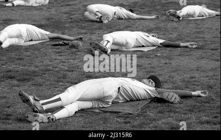 Les joueurs de Los Angeles Dodgers participent à un entraînement de pré-saison au Dodger Stadium de Los Angeles, en Californie Banque D'Images