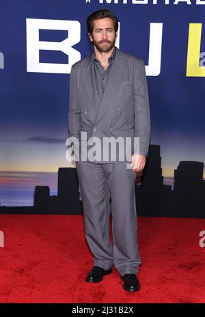 Jake Gyllenhaal arrivant à la première Ambulance de Los Angeles au musée de l'Académie le 04 avril 2022 à Los Angeles, CA. © OConnor/AFF-USA.com crédit : AFF/Alamy Live News Banque D'Images