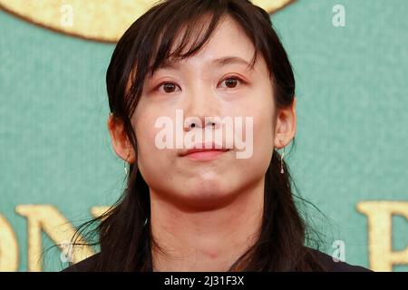 Tokyo, Japon. 5th avril 2022. Le patineur japonais Miho Takagi assiste à une conférence de presse au Japan National Press Club à Tokyo. Takagi a remporté une médaille d'or aux 1 000 mètres féminins et trois médailles d'argent aux Jeux Olympiques d'hiver de Beijing. (Image de crédit: © Rodrigo Reyes Marin/ZUMA Press Wire) Banque D'Images