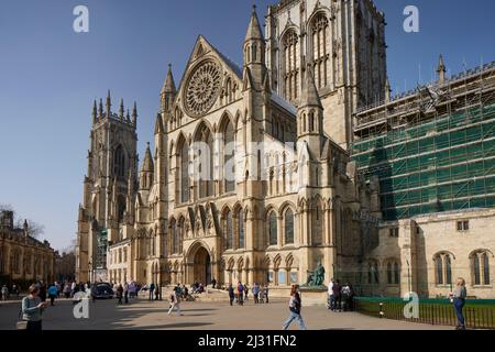 La cathédrale et l'église Metropolitique de Saint Peter à York, communément appelée York Minster, est la cathédrale de York, dans le North Yorkshire Banque D'Images