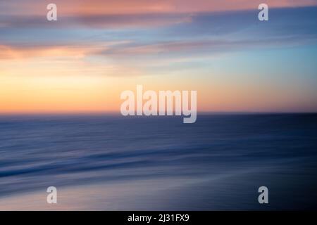 North Coogee, Océan Indien au coucher du soleil, ICM, flou intentionnel Banque D'Images