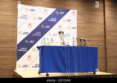 Tokyo, Japon. 5th avril 2022. Patinage de vitesse Nana Takagi : patineuse de vitesse japonaise Nana Takagi assiste à une conférence de presse et annonce sa retraite à Tokyo, Japon . Credit: AFLO SPORT/Alay Live News Banque D'Images