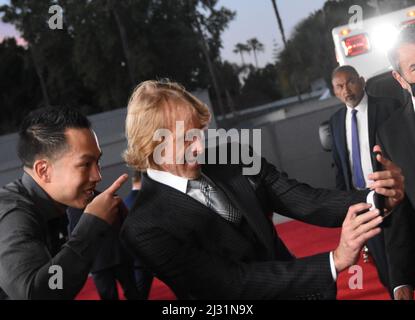 Los Angeles, Californie, États-Unis 4th avril 2022 le directeur/producteur Michael Bay participe à la première de Universal Pictures 'Ambulance' à l'Academy Museum of Motion Pictures le 4 avril 2022 à Los Angeles, Californie, États-Unis. Photo de Barry King/Alay Live News Banque D'Images