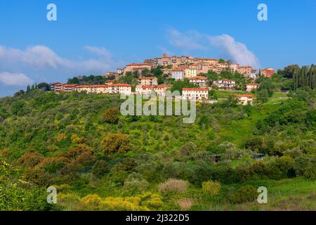 Vue sur Civitella Marittima, Civitella Paganico, Maremme, province de Grosseto, Toscane, Italie Banque D'Images