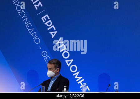 Le Premier ministre grec, Kyriakos Mitsotakis, lors de la conférence de son parti politique à Thessalonique, le 2 avril 2022. Banque D'Images