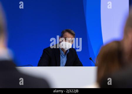 Le Premier ministre grec, Kyriakos Mitsotakis, lors de la conférence de son parti politique à Thessalonique, le 2 avril 2022. Banque D'Images