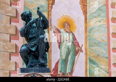 Le monument Matthias Klotz, monument de l'auteur de violon à Mittenwald, Bavière, Allemagne Banque D'Images