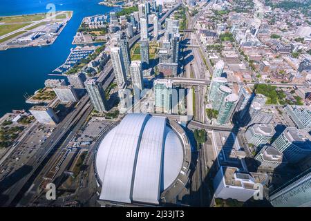 Toronto, Rogers Centre et Panorama avec silhouette de la Tour CN, vue de la Tour CN Banque D'Images