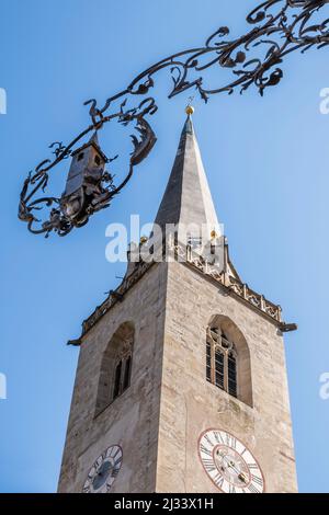 Église paroissiale, Maria Himmelfahrt, Kaltern, Tyrol du Sud, Haut-Adige, Italie Banque D'Images