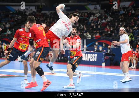 Jacob Holm (Danemark) contre l'Espagne. EHF Euro 2022. Demi-finales Banque D'Images