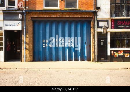 Pas de porte de parking avec accès 24 heures nécessaire dans le centre de Leicester Banque D'Images