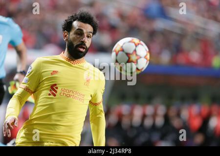 Lisbonne, Portugal. 05th avril 2022. Mo Salah avance du FC Liverpool en action lors du match de la finale de la Ligue des champions de l'UEFA entre SL Benfica et le FC Liverpool le 04 avril 2022 à Lisbonne, Portugal. Valter Gouveia/SPP crédit: SPP Sport presse photo. /Alamy Live News Banque D'Images