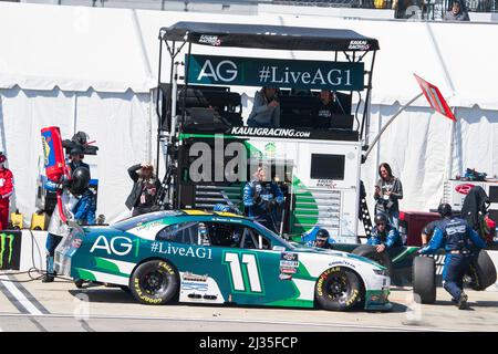 Richmond, Virginie, États-Unis. 2nd avril 2022. 02 avril 2022 - Richmond, va, USA: Daniel Hemric Pits pendant le ToyotaCare 250 au circuit de Richmond à Richmond, va. (Image de crédit : © Walter G. Arce Sr./ZUMA Press Wire) Banque D'Images