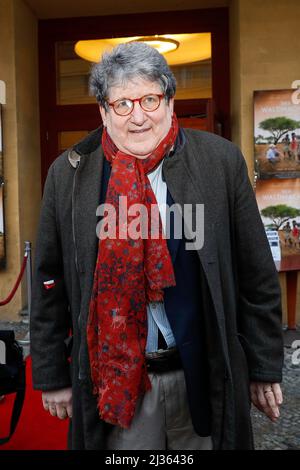 Berlin, Allemagne. 05th avril 2022. Gary Smith arrive à la première du film « The Woodsman » au cinéma Babylone. Crédit : Gerald Matzka/dpa/Alay Live News Banque D'Images