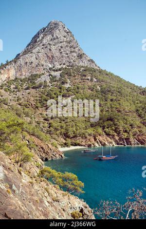 Baie idyllique d'Adrasan, Lykia, Turquie, mer Méditerranée Banque D'Images