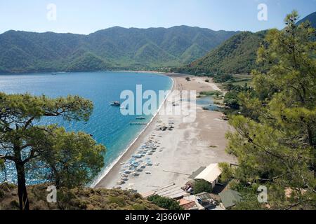 Plage idyllique et baie d'Adrasan, Lykia, Turquie, mer Méditerranée Banque D'Images