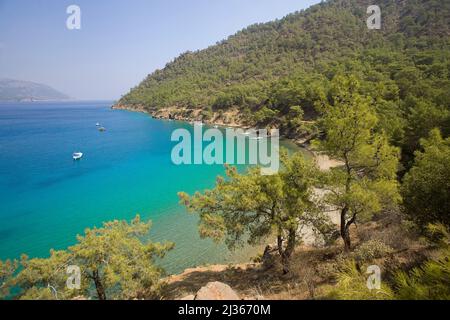 Baie idyllique d'Adrasan, Lykia, Turquie, mer Méditerranée Banque D'Images