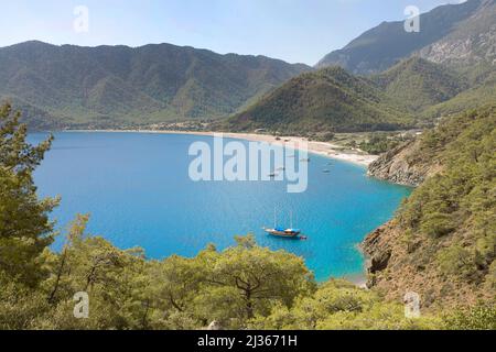 Baie idyllique d'Adrasan, Lykia, Turquie, mer Méditerranée Banque D'Images