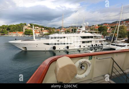 Le HALO de yacht appartenant au milliardaire russe et à l'oligarque romain Abramovich. Banque D'Images