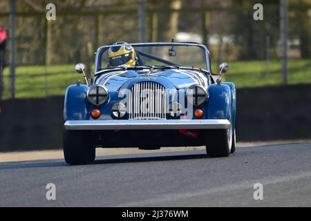 Sam Thomas, Morgan plus 8, 70 Road Sports Championship est une série de courses pour les voitures de sport de production légales sur route produites et enregistrées en 1970s. Banque D'Images