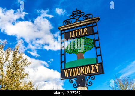 Panneau du village pour Little Wymondley à Hertfordshire, Royaume-Uni Banque D'Images