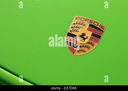 Slovénie, Ljubljana - mars 24 2022 : voiture de sport verte Porsche 911 GT3RS Banque D'Images