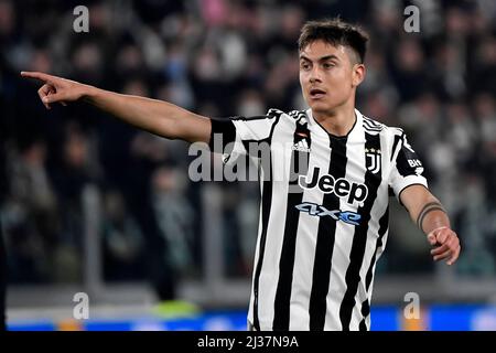 Paulo Dybala de Juventus FC réagit lors du match de football de la série 2021/2022 entre Juventus FC et FC Internazionale au stade Juventus de Turin Banque D'Images