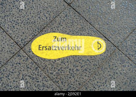 Pour remplacer le trafic, autocollant à Berlin Banque D'Images