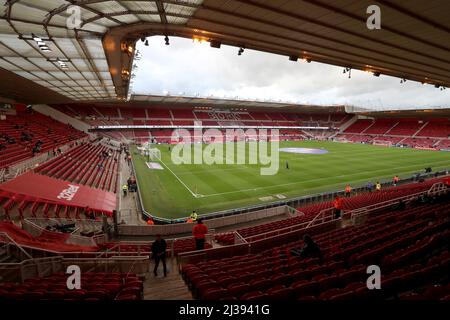 MIDDLESBROUGH, ROYAUME-UNI. AVR 6th Une vue générale de l'intérieur du stade pendant le match de championnat Sky Bet entre Middlesbrough et Fulham au stade Riverside, Middlesbrough, le mercredi 6th avril 2022. (Credit: Mark Fletcher | MI News) Credit: MI News & Sport /Alay Live News Banque D'Images