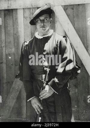 Un soldat de l'État du Vatican -- le premier garde de la Garde suisse en service au Vatican. Il a pris ses fonctions à midi du 7,1929 juin, immédiatement après la signature du pacte proclamant l'État du Vatican. 19 mars 1929. (Photo par International Newsreel photo). Banque D'Images