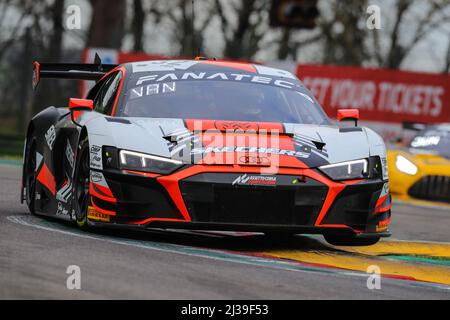 Autodromo Enzo e Dino Ferrari, Imola, Italie, avril 2022, #32 Team WRT - Dries VANTHOOR/Kelvin VAN DER LINDE/Charles WEERTS - Audi R8 LMS evo II GT3 Banque D'Images