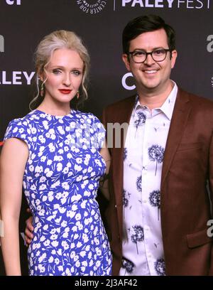 Hollywood, Californie, États-Unis 6th avril 2022 l'acteur Richie Moriarty et sa femme Ciara Moriarty assistent au Paley Center for Media's Annual Paleyfest 'Ghostss' 39th au Dolby Theatre le 6 avril 2022 à Hollywood, Californie, États-Unis. Photo de Barry King/Alay Live News Banque D'Images