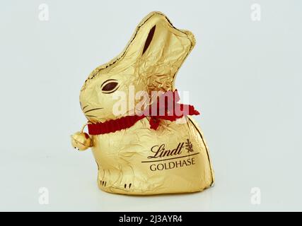 Lapin de Pâques au chocolat de Lindt, lapin doré Banque D'Images