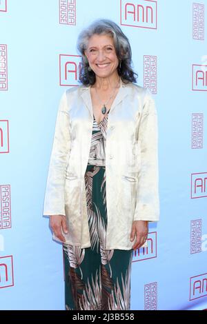 26 mars 2022, Pasadena, CA, Etats-Unis: LOS ANGELES - MAR 26: Amy Aquino à la soirée d'ouverture de ''ANN'' au Passadena Playhouse le 26 mars 2022 à Pasadena, CA (Credit image: © Kay Blake/ZUMA Press Wire) Banque D'Images