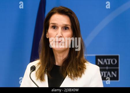 BRUXELLES, BELGIQUE. 24th mars 2022. Sophie Wilmes, Ministre des Affaires étrangères de Belgique, lors d'une conférence de presse après LE SOMMET extraordinaire de l'OTAN 2022. Banque D'Images