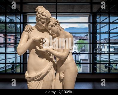 Cupid et psyché - (Amore e Psiche) - symbole de l'amour éternel, par le sculpteur Antonio Canova - Musée d'art moderne et contemporain - Rovereto, Italie Banque D'Images