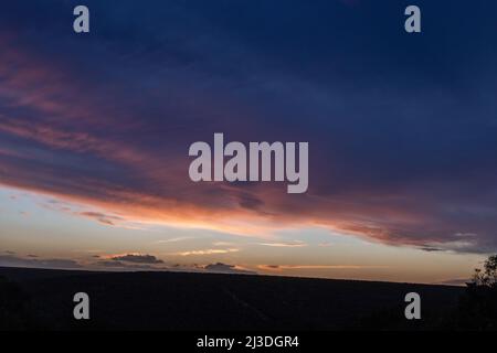 Coucher de soleil africain sur le parc national d'Addo Elephant Banque D'Images