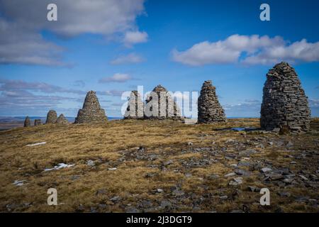 03.04.2022 Kirkby Stephen, Cumbria, Royaume-Uni. Neuf normes Rigg est le sommet de Hartley Fell dans les collines de Pennine en Angleterre. Il se trouve près de la frontière b. Banque D'Images