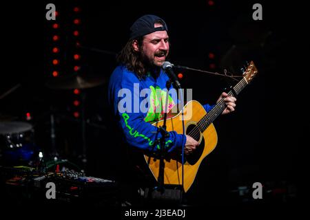 Édimbourg, Écosse. Jeudi 7 avril 2022. Le groupe écossais Pictush Trail, dirigé par Johnny Lynch, se joue au Summerhall d'Édimbourg. Cette performance s’inscrivait dans le cadre d’une tournée britannique faisant la promotion de leur cinquième album « Island Family », sorti en mars 2022 par Fire Records. Banque D'Images