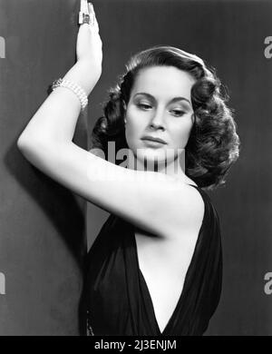 ALIDA VALLI portrait publicitaire pour LE cas PARADINE 1947 réalisateur ALFRED HITCHCOCK roman Robert Hichens adaptation Alma Reville scénario David O. Selznick musique Franz Waxman costume design Travis Banton Vanguard films / Selznick International Pictures Banque D'Images