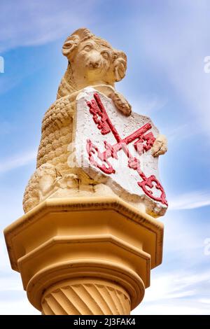 Leiden, pays-Bas Statue aux armoiries avec clés rouges à l'entrée du château Banque D'Images