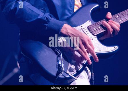 Brescia, Italie. 07th avril 2022. Détails des guitares Cory Wong pendant Cory Wong - 2022 Fall Tour, concert de musique à Brescia, Italie, aprile 07 2022 crédit: Independent photo Agency/Alamy Live News Banque D'Images