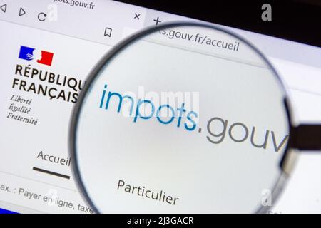 Détail du site Web du gouvernement français 'impots.gouv.fr' qui vous permet de produire votre déclaration de revenus, de calculer et de payer vos impôts en ligne Banque D'Images