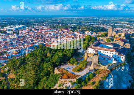 Vue aérienne du château de Palmela près de Setubal, Portugal. Banque D'Images