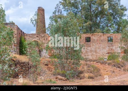 Bâtiment minier désolé à Minas de Sao Domingos au Portugal. Banque D'Images