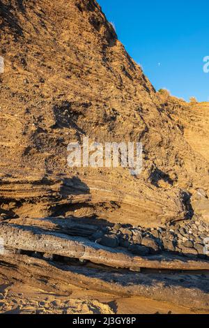France, Herault, le Cap d'Agde, falaises volcaniques de la Plagette Banque D'Images