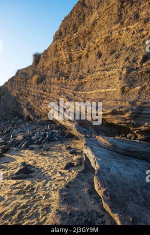 France, Herault, le Cap d'Agde, falaises volcaniques de la Plagette Banque D'Images
